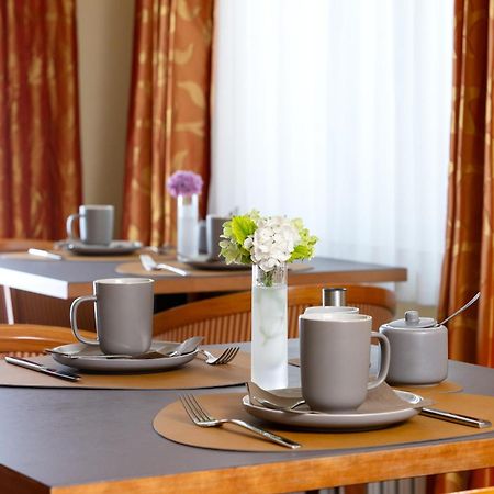 Hotel Regina -Garni Koeln エクステリア 写真